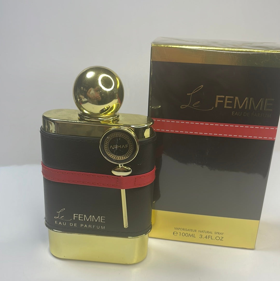 Le femme Armaf